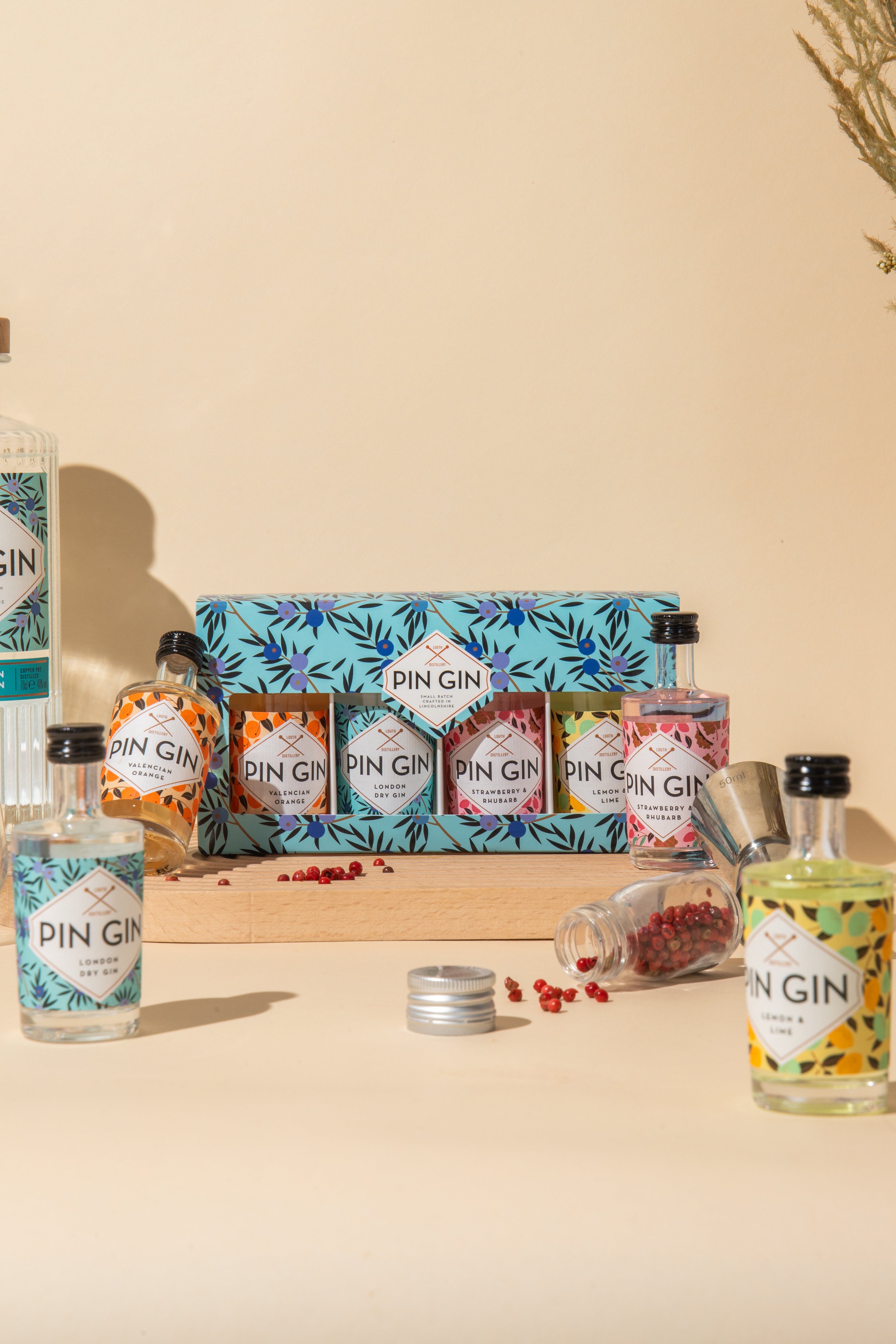Pin Gin Gift Pack 4 x 5cl image 0