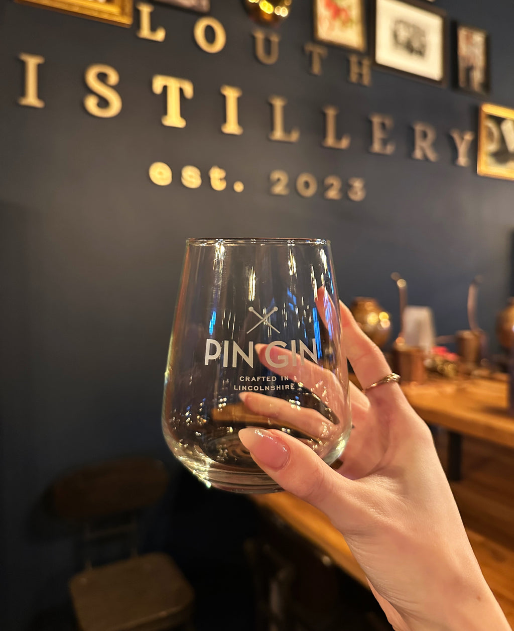 Pin Gin glass image 0