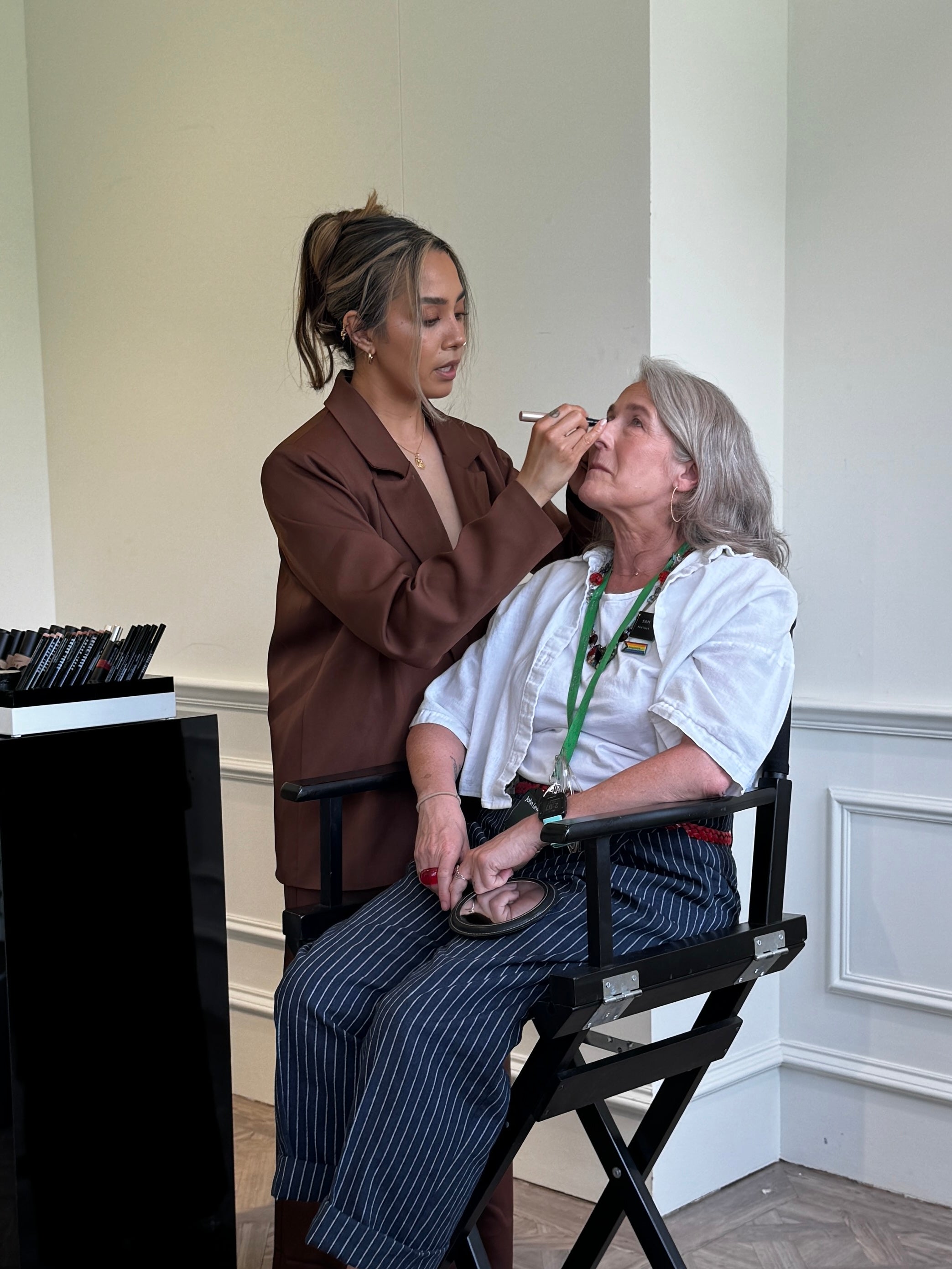 Summer Glam - Makeup Masterclass with Zara Findlay